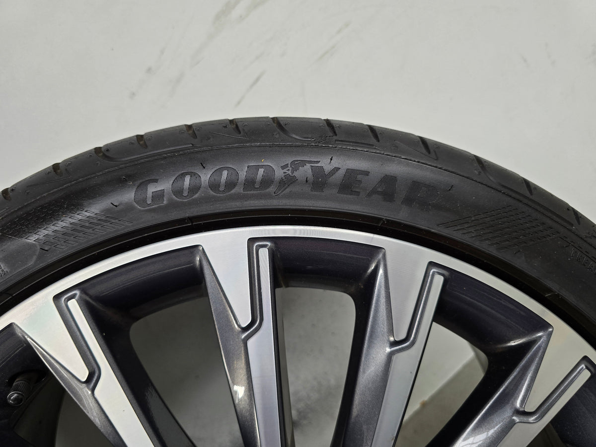 Skoda Octavia RS 19 inch zomerbanden velgen OEM Audi A3 VW Golf Seat Leon