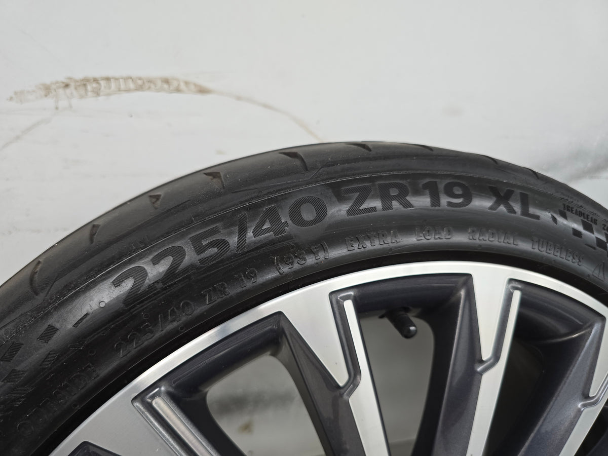 Skoda Octavia RS 19 inch zomerbanden velgen OEM Audi A3 VW Golf Seat Leon