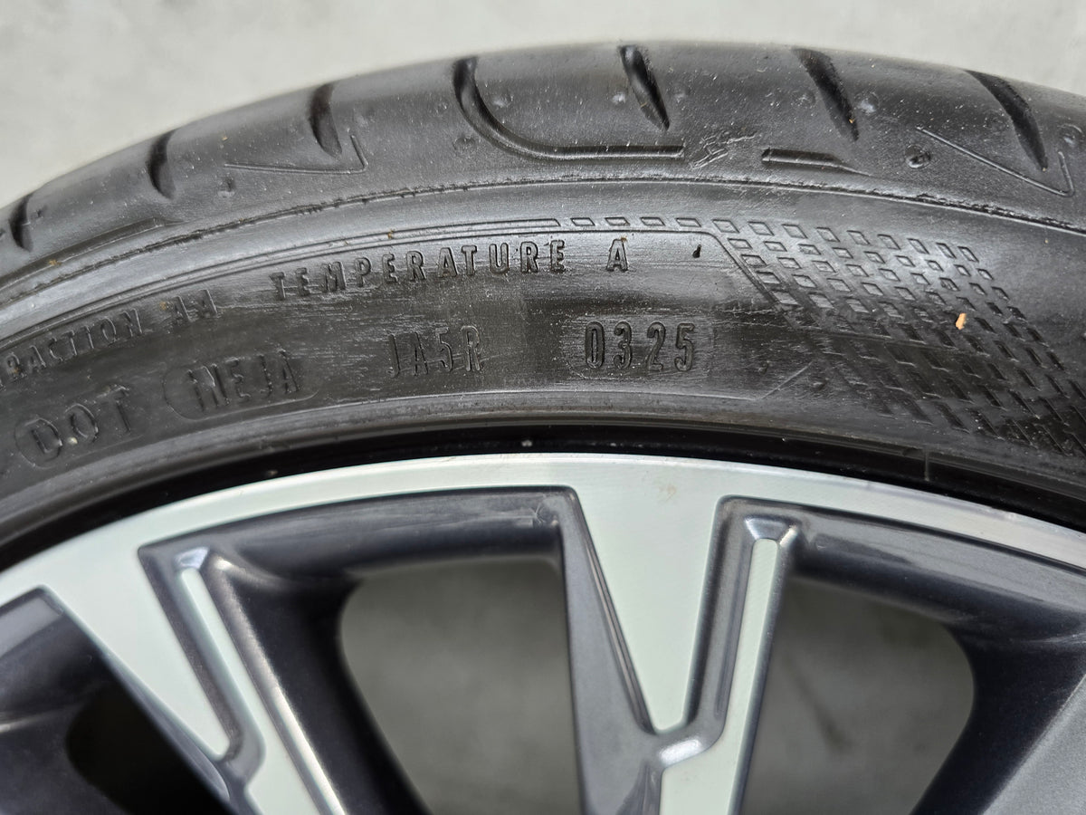 Skoda Octavia RS 19 inch zomerbanden velgen OEM Audi A3 VW Golf Seat Leon