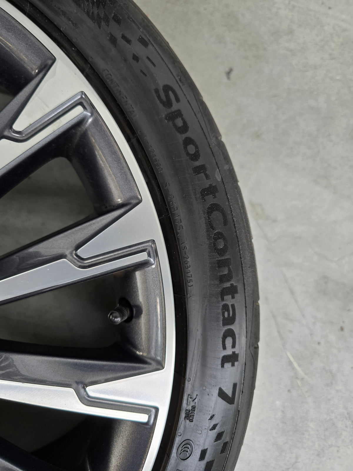 Skoda Octavia RS 19 inch zomerbanden velgen OEM Audi A3 VW Golf Seat Leon