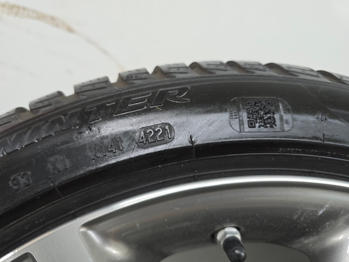 BMW winterbanden 1 Serie F40 F70 2 Serie F44 F45 F46 X1 F48 X2 F39 18 inch velgen