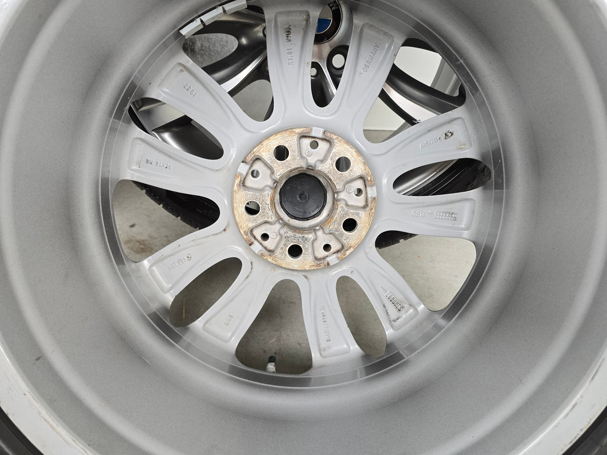 BMW winterbanden 1 Serie F40 F70 2 Serie F44 F45 F46 X1 F48 X2 F39 18 inch velgen