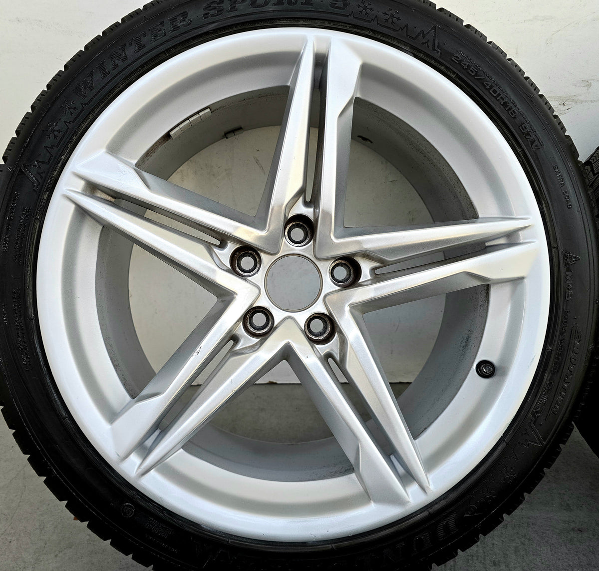 Audi A5 18 inch winterbanden S line velgen 5x112