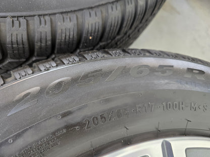 BMW X1 U11 X2 U10 17 inch winterbanden 833 velgen OEM