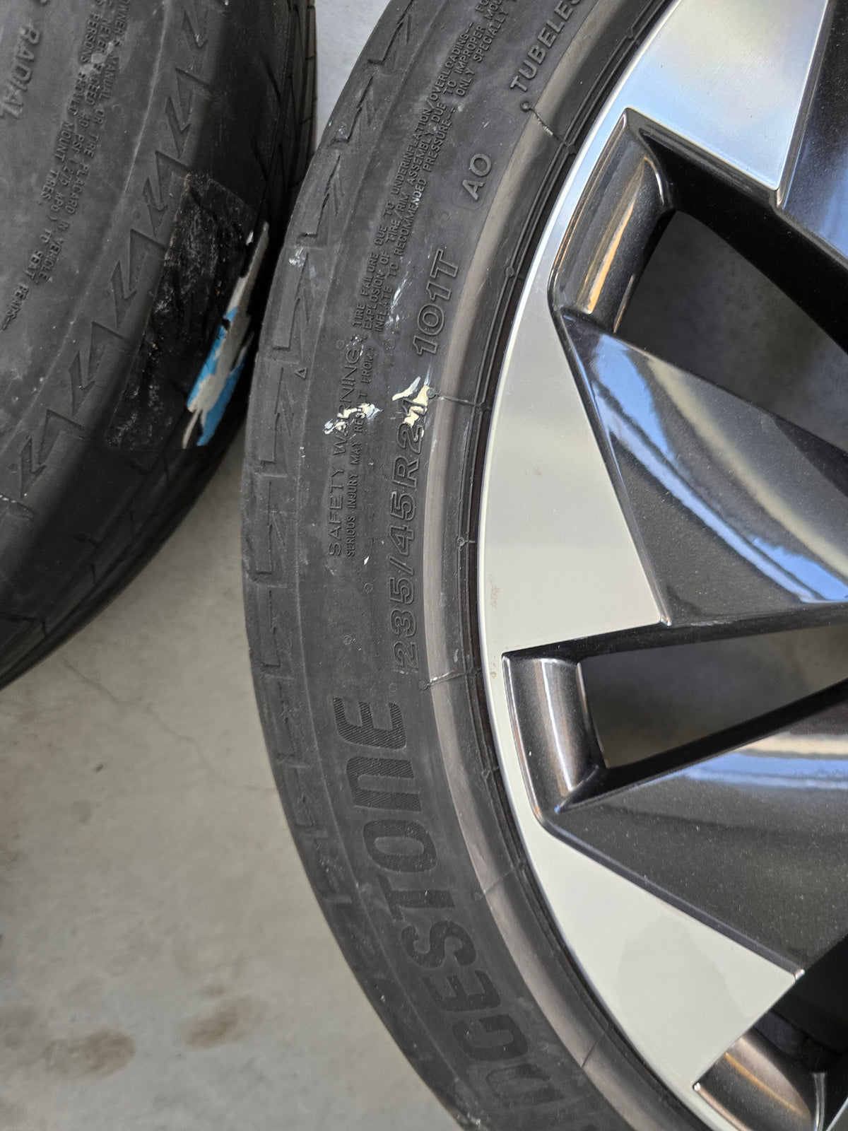 Skoda Enyaq VW ID4 ID5 BUZZ 21 inch Supernova winterbanden velgen OEM
