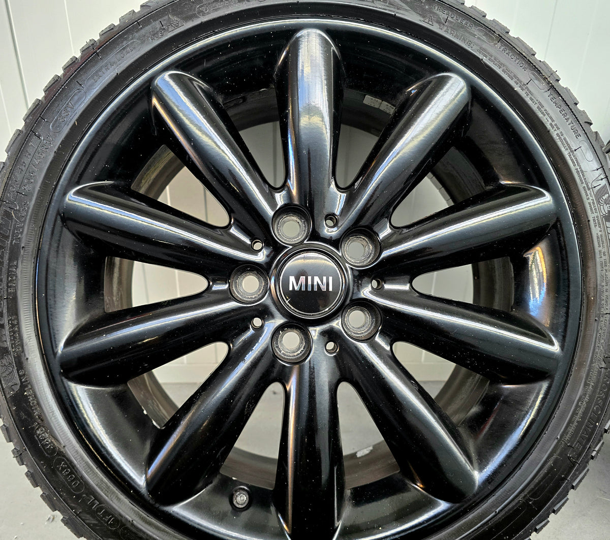 MINI One / Cooper / Cooper S  17 inch allseason banden velgen OEM