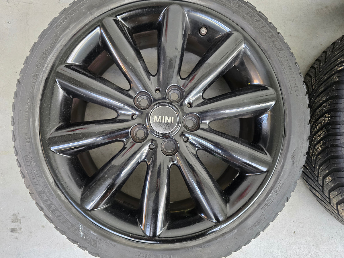 MINI One / Cooper / Cooper S  17 inch allseason banden velgen OEM