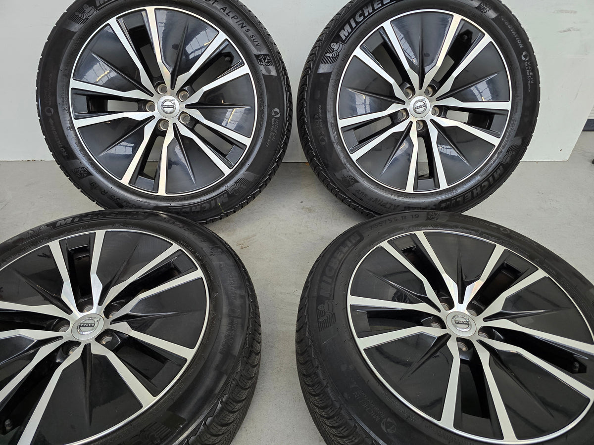 Demo Volvo XC40 XC60 XC90 19 inch winterbanden Black/Polished