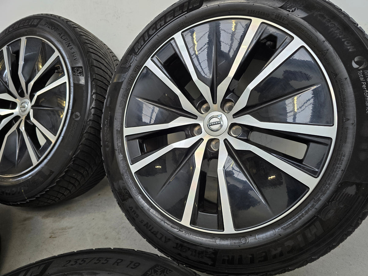 Demo Volvo XC40 XC60 XC90 19 inch winterbanden Black/Polished