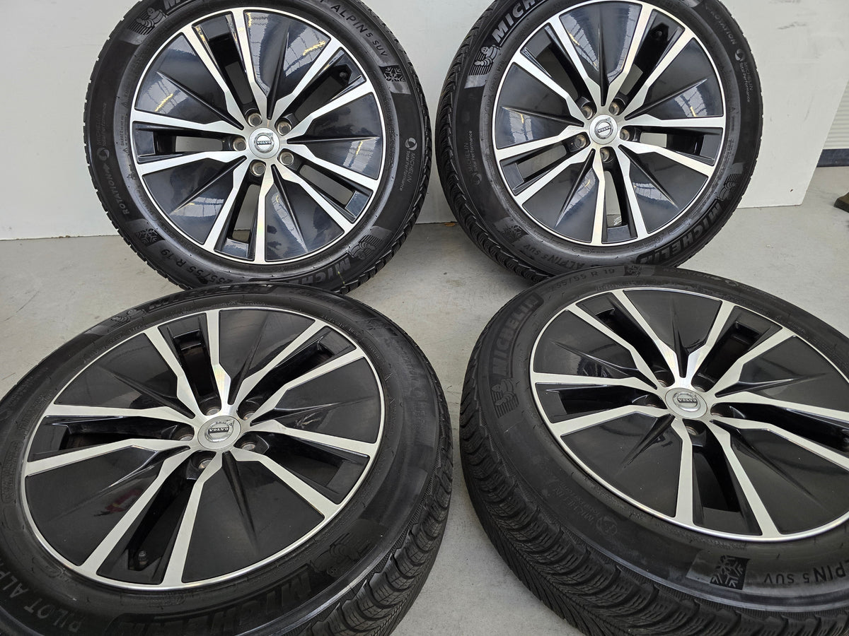 Demo Volvo XC40 XC60 XC90 19 inch winterbanden Black/Polished