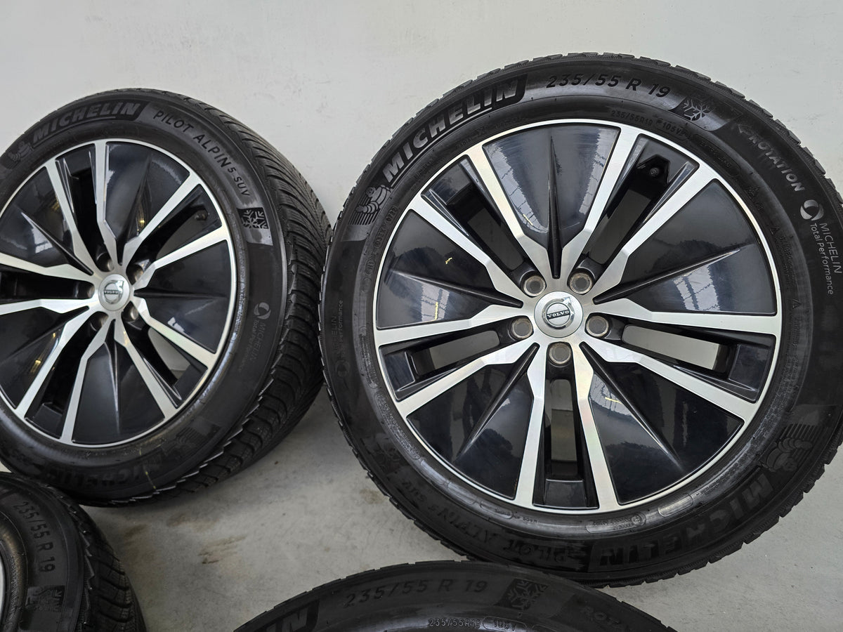 Demo Volvo XC40 XC60 XC90 19 inch winterbanden Black/Polished