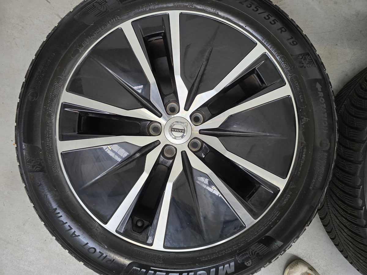 Demo Volvo XC40 XC60 XC90 19 inch winterbanden Black/Polished