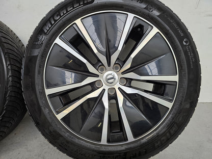 Demo Volvo XC40 XC60 XC90 19 inch winterbanden Black/Polished