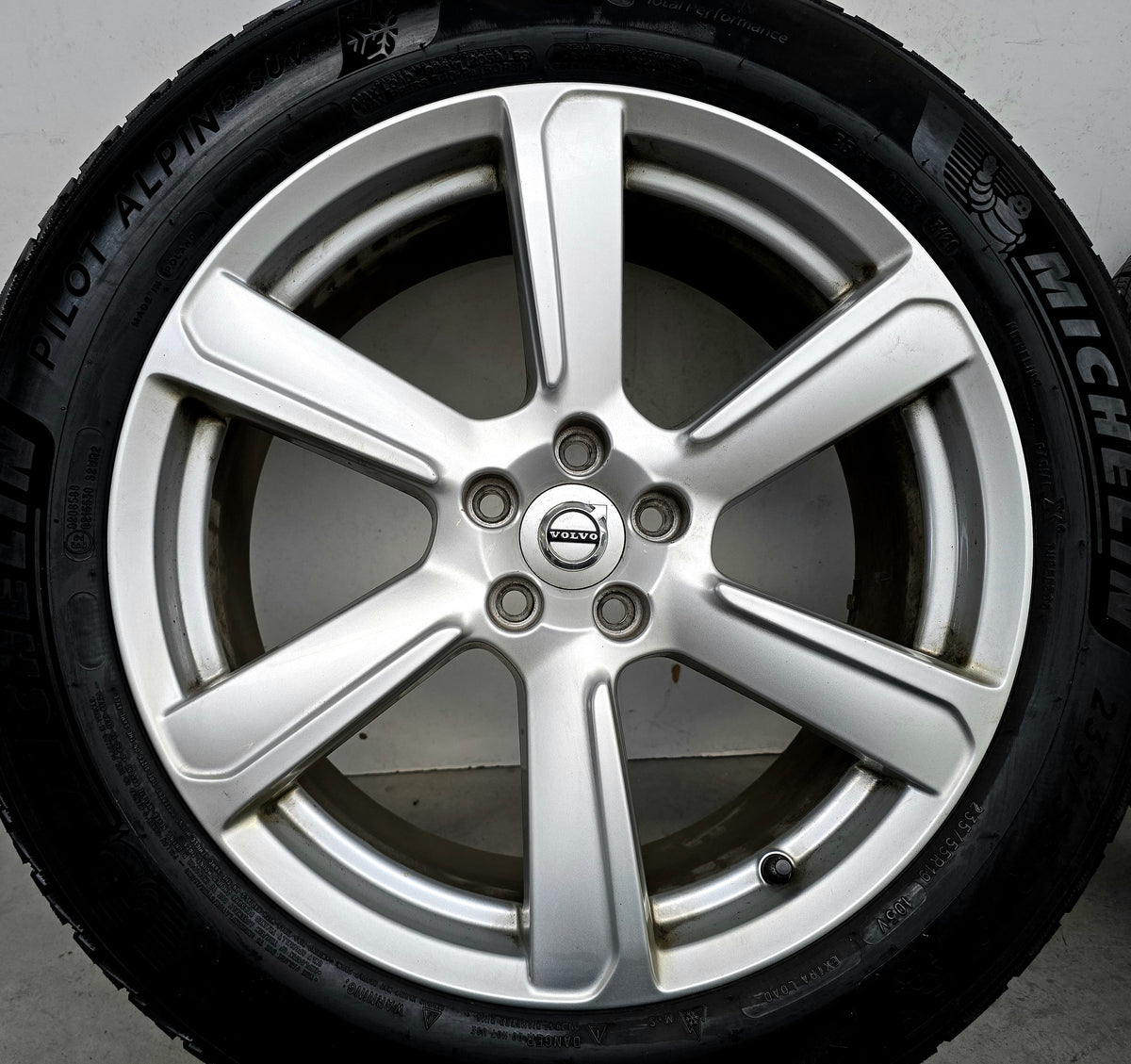 Volvo XC40 XC60 XC90 19 inch winterbanden Turbine velgen OEM