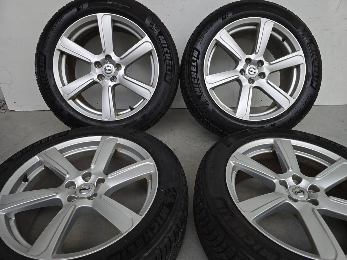 Volvo XC40 XC60 XC90 19 inch winterbanden Turbine velgen OEM