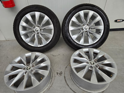 Skoda Enyac VW ID4 ID5 ID6 Buzz Audi Q4 19  inch winterbanden